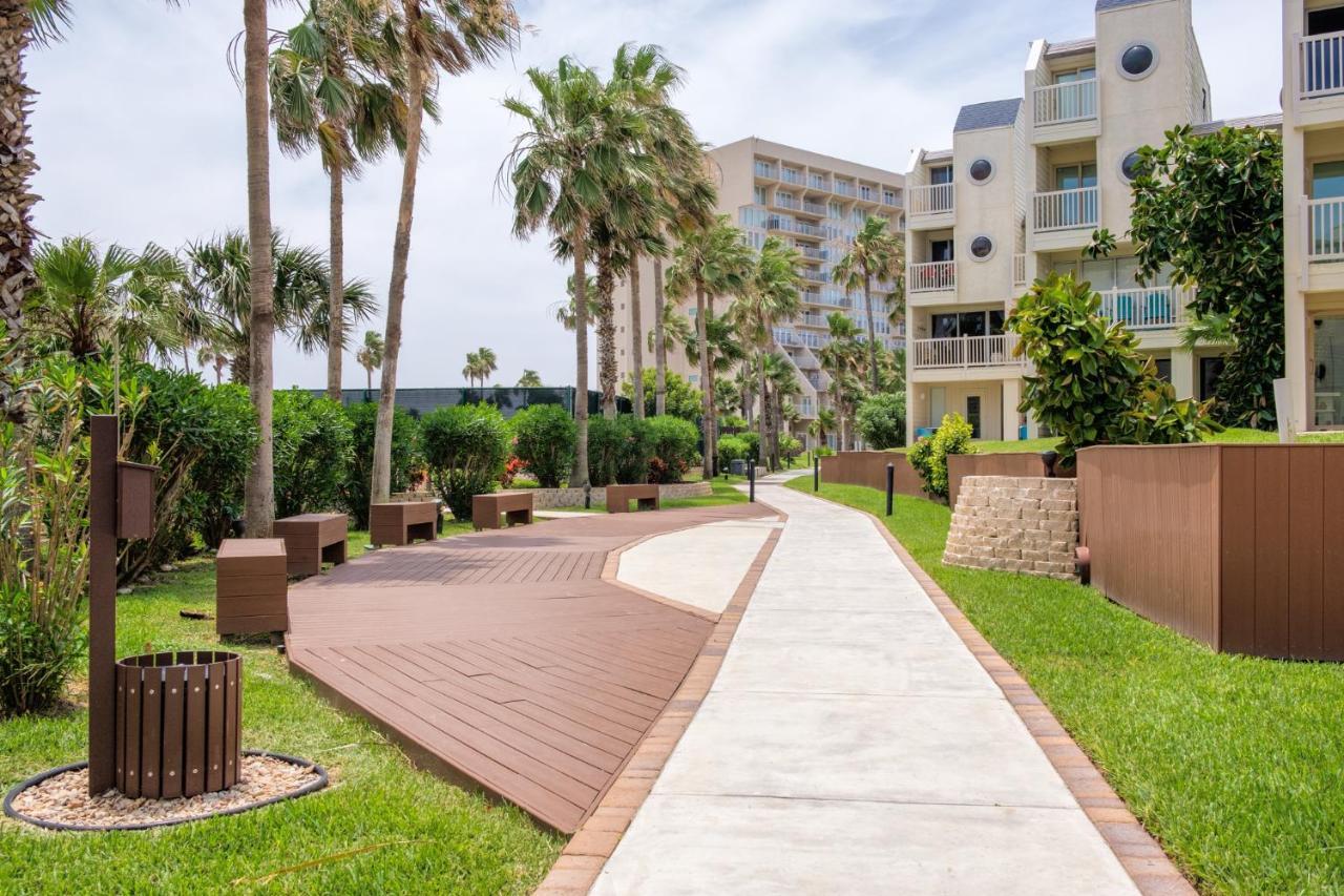 Ground Floor Cozy Condo Seconds From The Beach With Private Terrace South Padre Island Exteriér fotografie